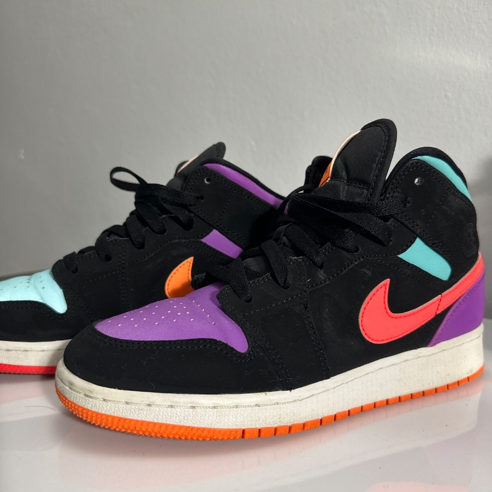 Air Jordan 1 Mid (GS) Candy - Picture 2 of 4